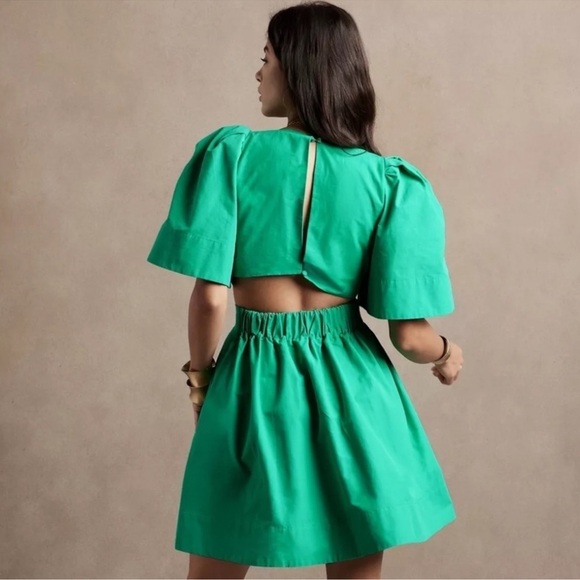 Banana Republic Flutter Flare Mini Dress Green Sz 6 Feminine Modern Cut Out - Picture 2 of 11